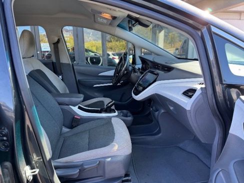 Used 2019 Chevrolet Bolt LT image 16