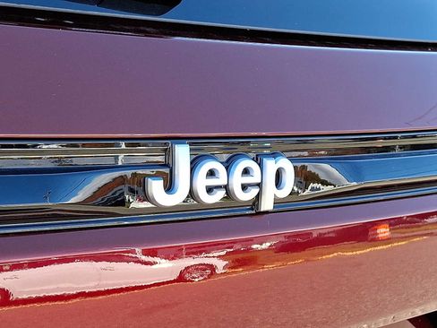 New 2025 Jeep Grand Cherokee Limited image 20