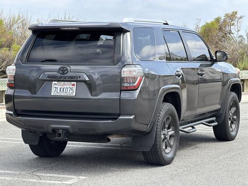Used 2014 Toyota 4Runner SR5 RWD image 6