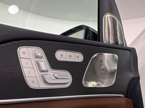 Certified 2024 Mercedes-Benz GLS 450 4MATIC image 25