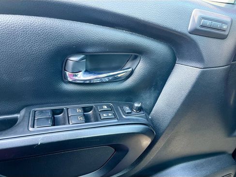 Used 2023 Nissan Titan PRO-4X w/ Pro-4x Convenience Package AWD/4WD image 18