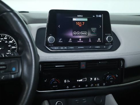 Used 2023 Nissan Rogue SL AWD/4WD image 27