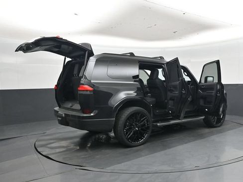 Used 2024 Lexus GX 550 w/ Accessory Package (Z1) AWD/4WD image 50