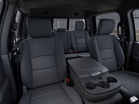 New 2026 RAM 2500 Big Horn AWD/4WD image 16