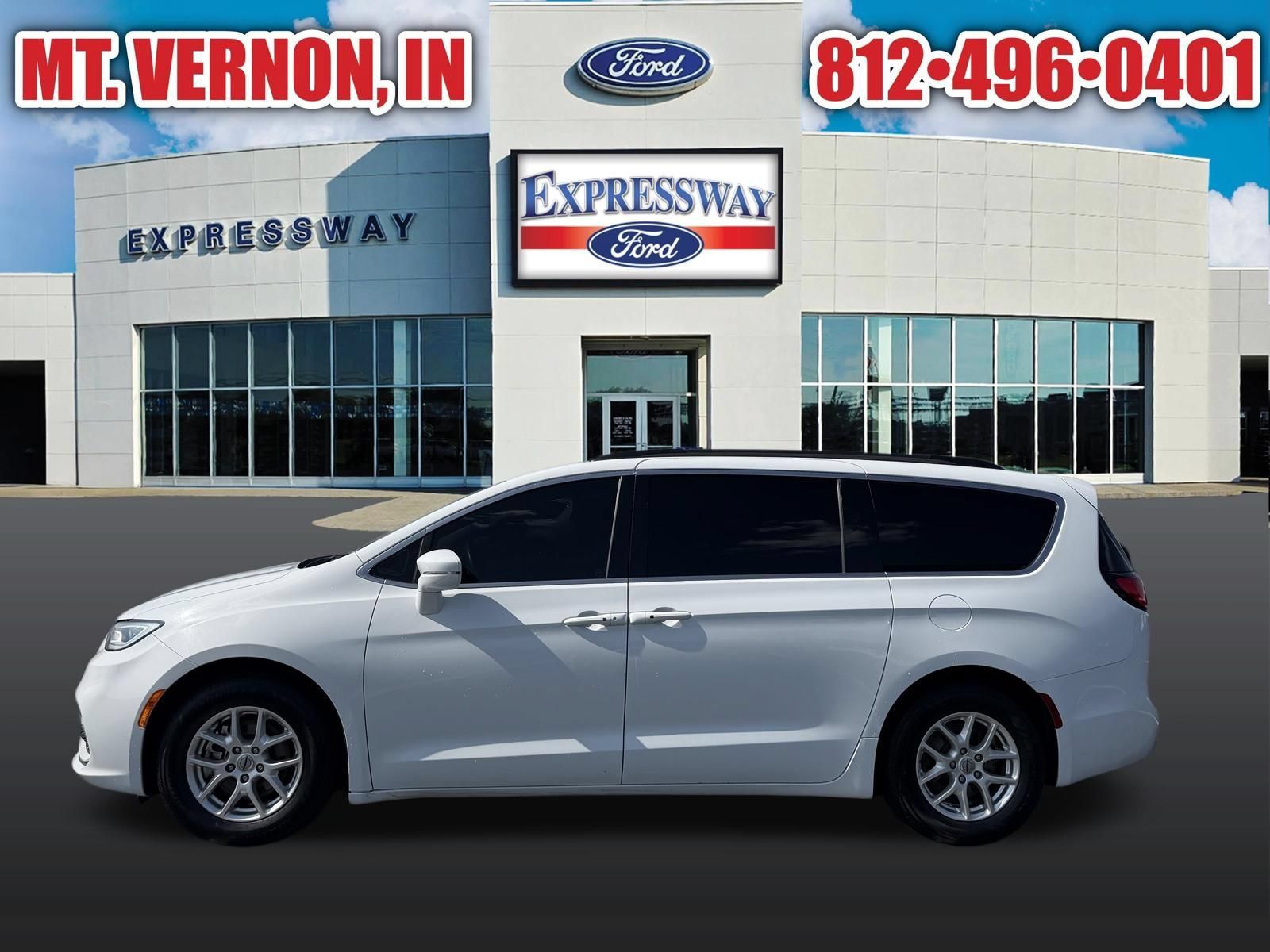 Used 2022 Chrysler Pacifica Touring-L FWD image 9