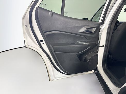 Used 2024 Chevrolet Trax LS image 25