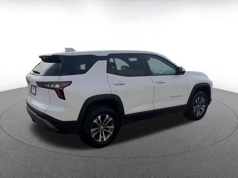 Used 2025 Chevrolet Equinox LT FWD image 14