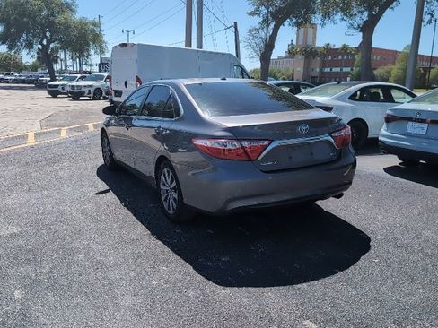 Used 2016 Toyota Camry XLE image 4