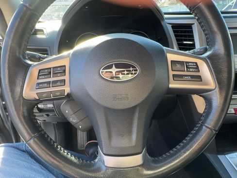 Used 2013 Subaru Outback 2.5i Limited w/ Moonroof Pkg image 9