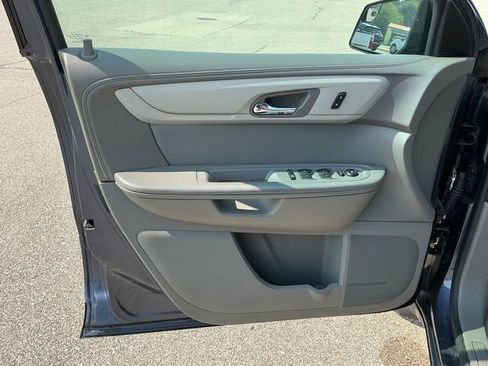 Used 2014 Chevrolet Traverse LS image 6