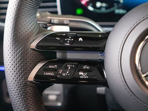 New 2026 Mercedes-Benz GLS 450 4MATIC image 16