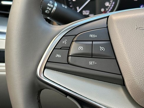 Used 2025 Cadillac XT5 Premium Luxury w/ Technology Package image 33