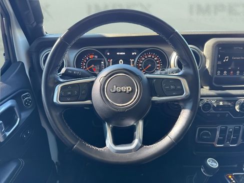 Used 2021 Jeep Wrangler Unlimited Sahara image 9