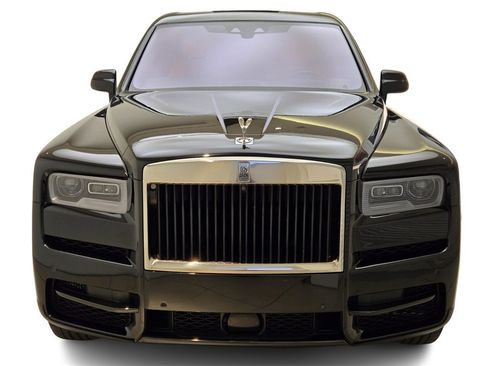 Certified 2022 Rolls-Royce Cullinan w/ Dark Exterior Package image 5