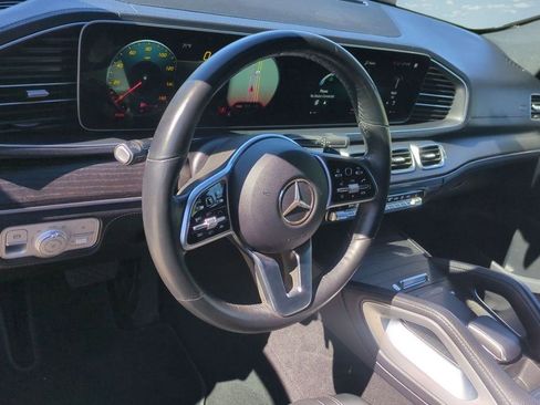 Used 2023 Mercedes-Benz GLE 450 4MATIC w/ AMG Line Exterior image 9