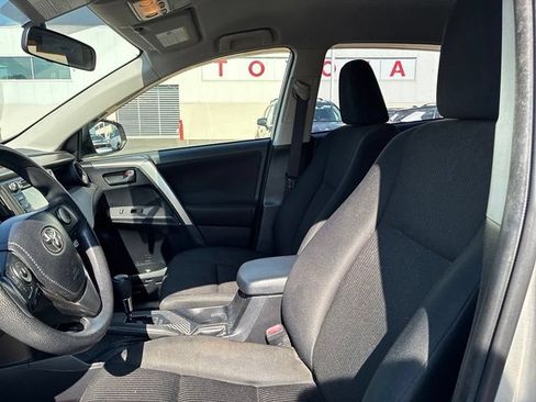 Used 2015 Toyota RAV4 LE AWD/4WD image 25
