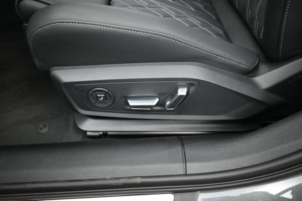 New 2026 Audi A6 Prestige AWD/4WD image 7