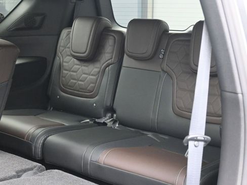 New 2026 Nissan Armada Platinum image 21