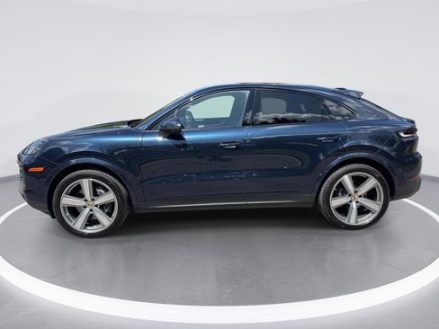 Used 2024 Porsche Cayenne Coupe AWD/4WD image 5