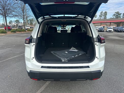 New 2026 Nissan Rogue SV image 18