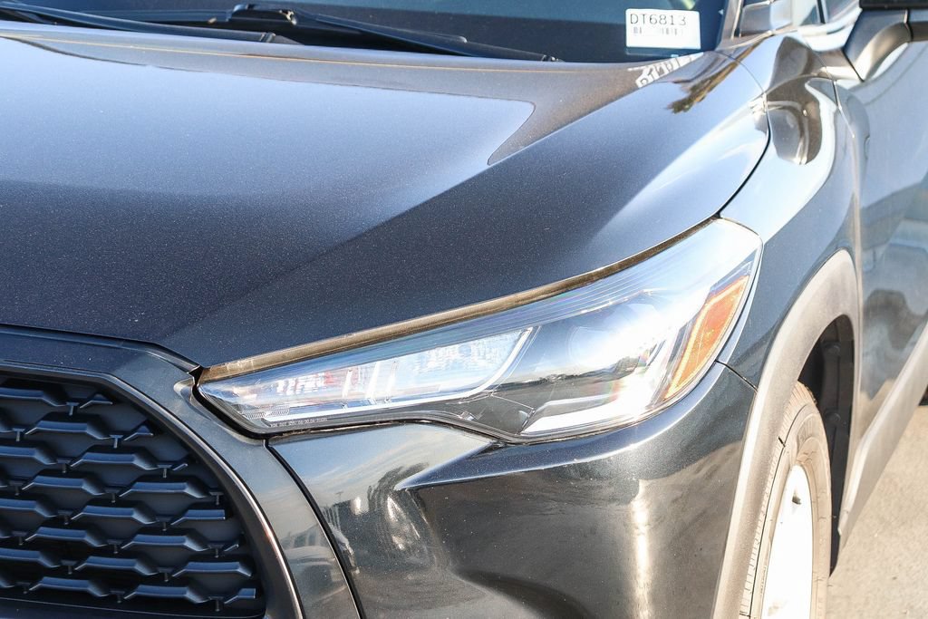 Used 2022 Toyota Corolla Cross LE FWD image 5