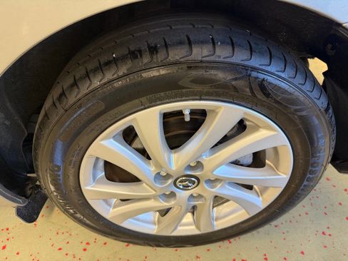 Used 2013 MAZDA MAZDA3 i Grand Touring image 15