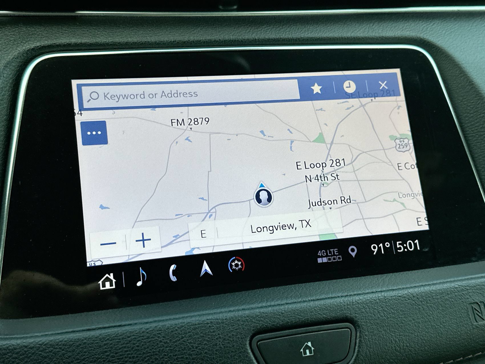 Used 2019 Cadillac XT4 Sport w/ Cold Weather Package FWD image 18