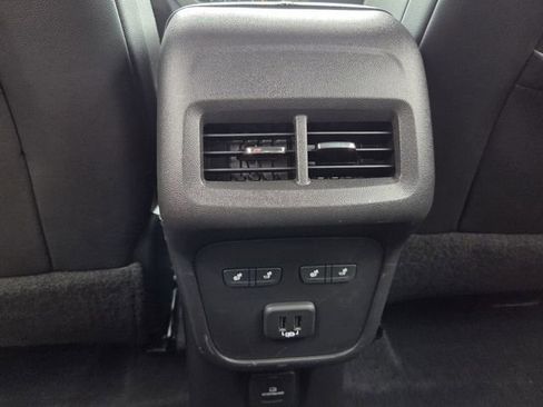 Used 2021 Chevrolet Equinox Premier image 17