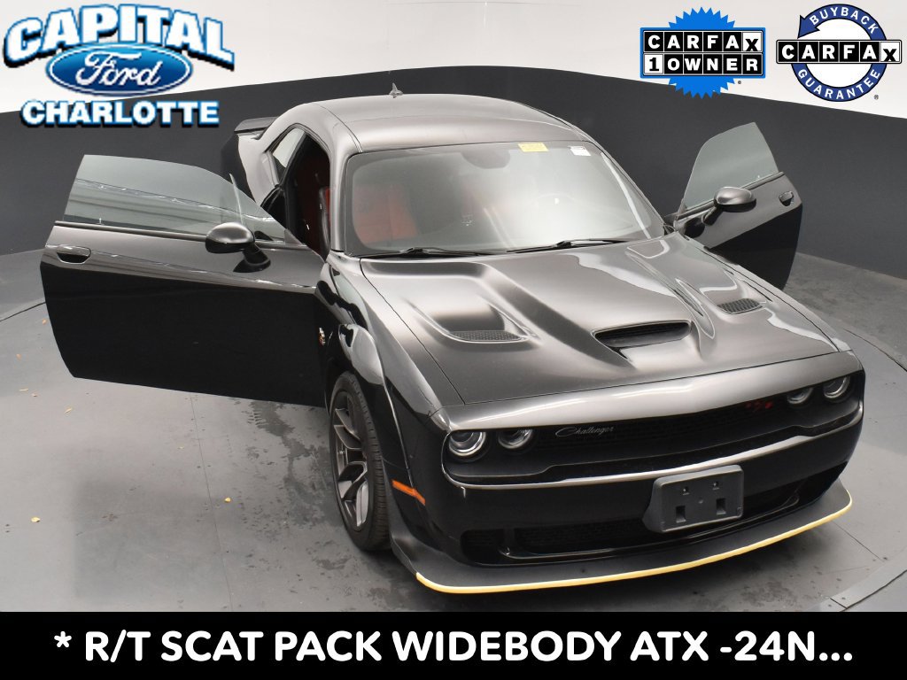 Used 2022 Dodge Challenger R/T Scat Pack RWD image 32