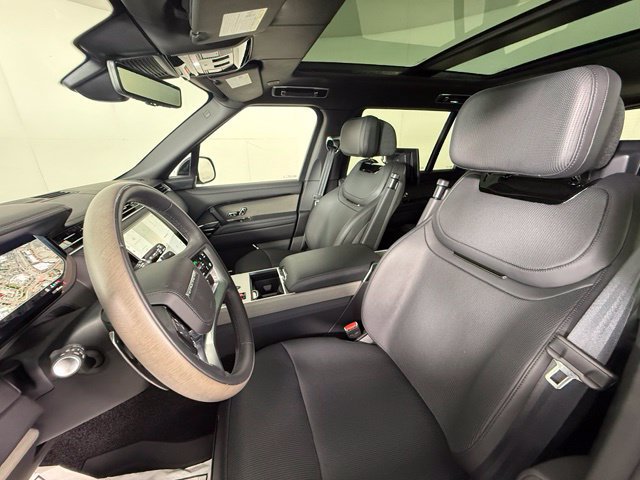 New 2026 Land Rover Range Rover SV AWD/4WD image 17