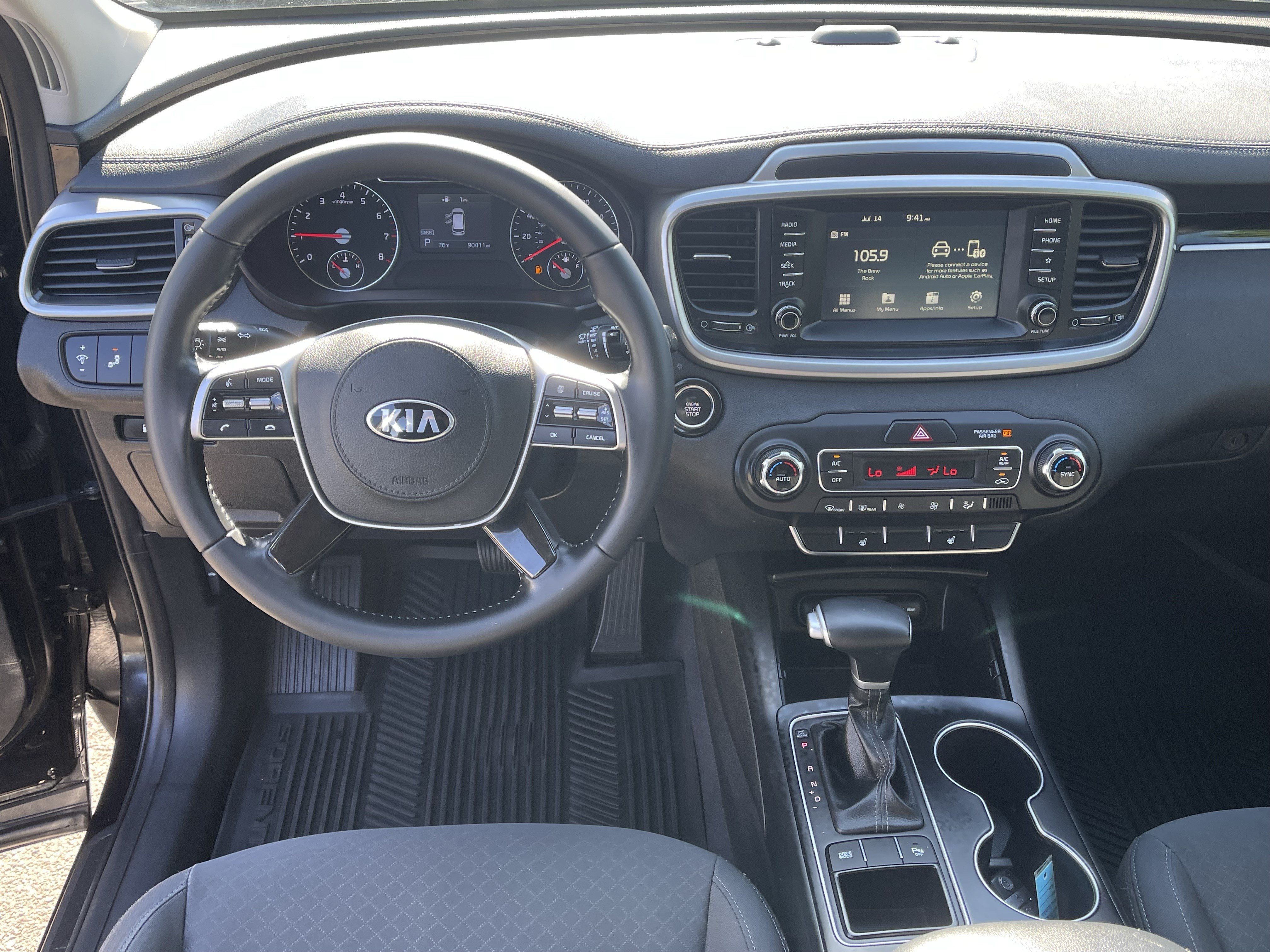 Used 2020 Kia Sorento S FWD image 12