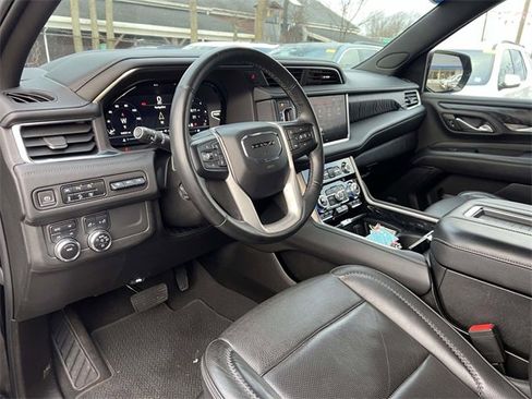 Certified 2023 GMC Yukon Denali image 12
