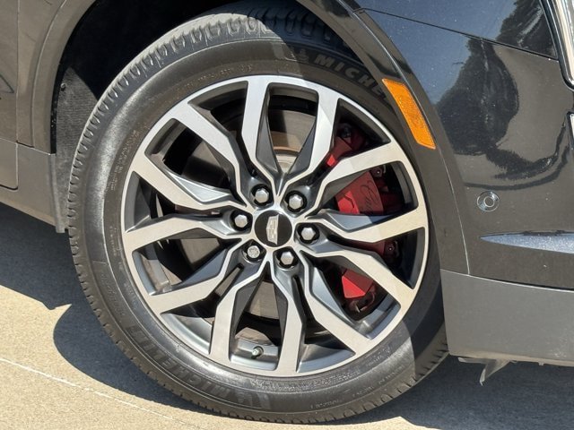 Used 2022 Cadillac XT5 Sportv w/ Platinum Package AWD/4WD image 35