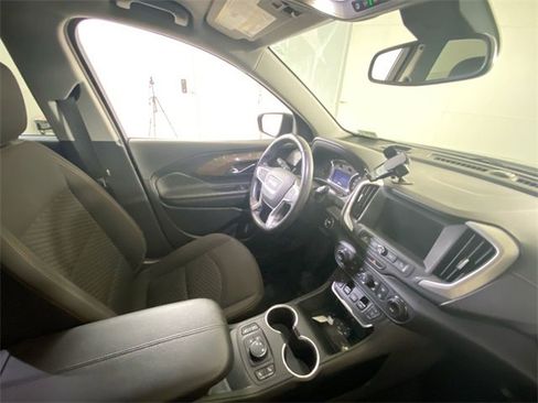 Used 2021 GMC Terrain SLE w/ Driver Convenience Package image 15