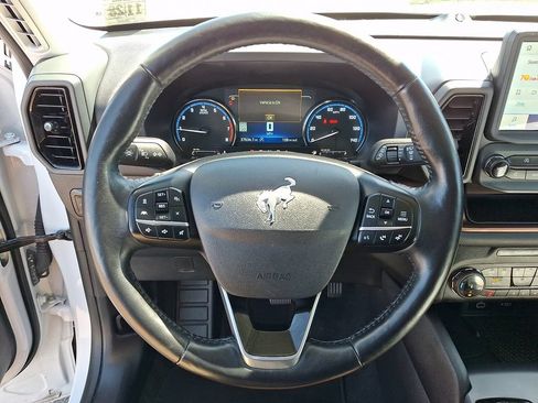 Used 2023 Ford Bronco Sport Outer Banks w/ Tech Package AWD/4WD image 26