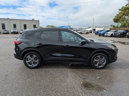 Certified 2025 Ford Escape ST-Line w/ Tech Pack #1 AWD/4WD image 5