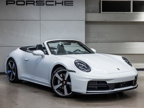Certified 2025 Porsche 911 Carrera RWD image 10