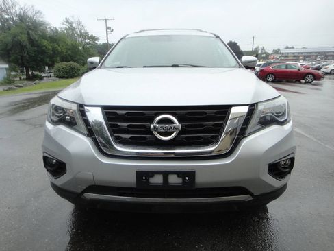 Used 2020 Nissan Pathfinder Platinum w/ Cargo Package AWD/4WD image 2