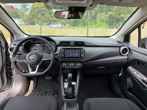 Used 2021 Nissan Versa S FWD image 8