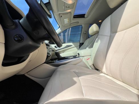 Used 2018 INFINITI QX60 Base 4dr SUV w/ Premium Plus Package image 12