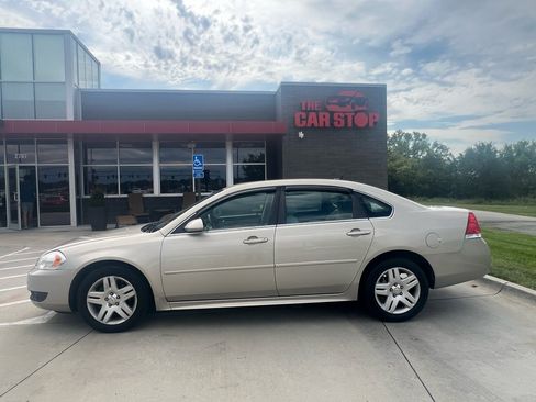Used 2011 Chevrolet Impala LT image 1