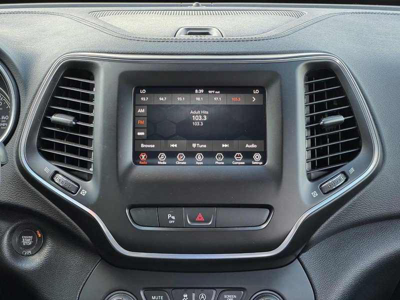 Used 2020 Jeep Cherokee Latitude Plus w/ Comfort/Convenience Group AWD/4WD image 15