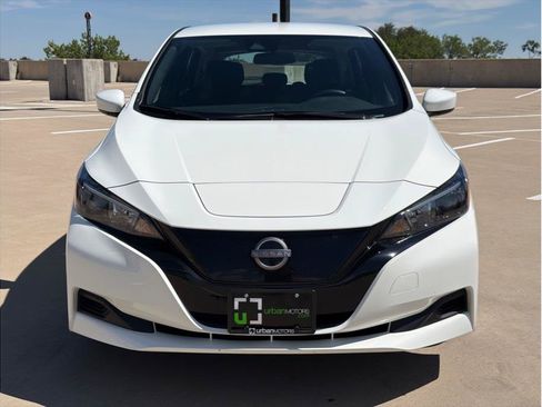 Used 2025 Nissan Leaf S FWD image 2