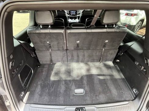 Used 2024 Jeep Wagoneer Series II AWD/4WD image 30