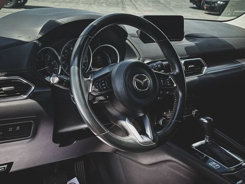 Used 2020 MAZDA CX-5 Touring FWD image 2