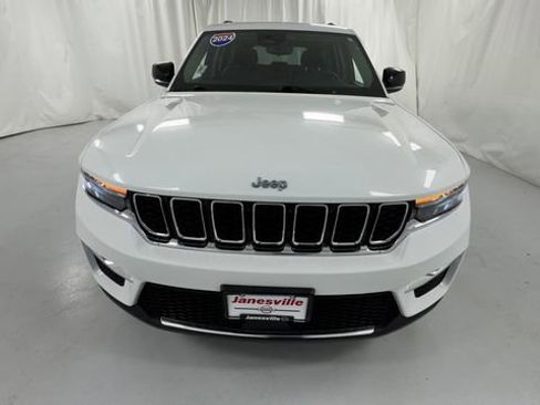 Used 2024 Jeep Grand Cherokee Limited 4xe AWD/4WD image 8