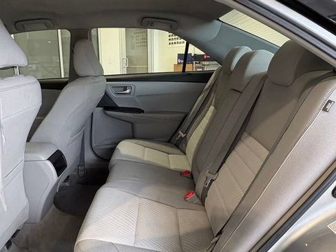 Used 2015 Toyota Camry LE FWD image 15