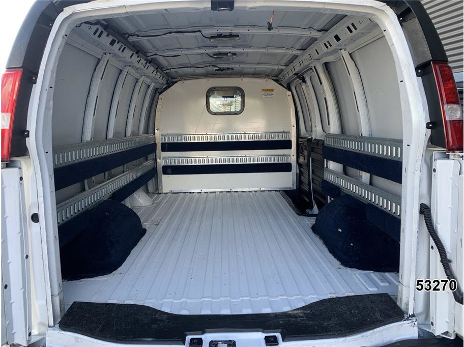 Used 2020 Chevrolet Express 2500 RWD image 9