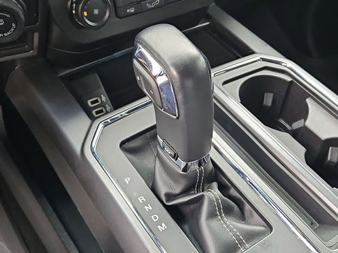 Used 2019 Ford F150 XLT w/ Equipment Group 302A Luxury AWD/4WD image 22