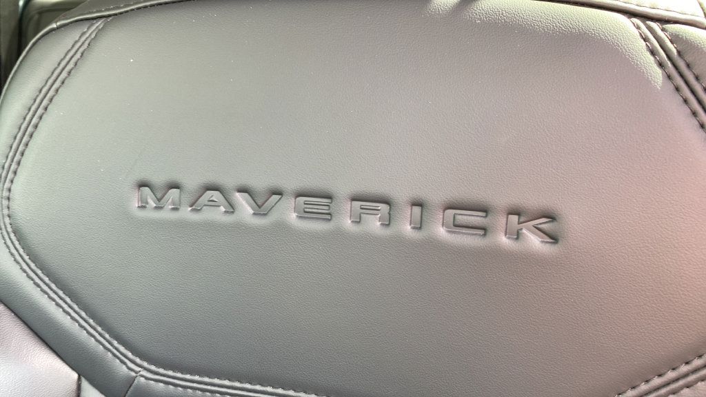 Used 2026 Ford Maverick Lariat w/ Black Appearance Package AWD/4WD image 33